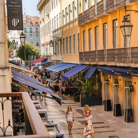 Апартаменты Luxury 5br Castle Views In Heartoflisbon Лиссабон