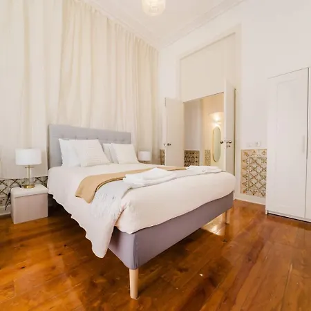 Appartement Luxury 5br Castle Views In Heartoflisbon *