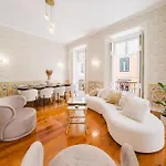 Luxury 5br Castle Views In Heartoflisbon Apartament
